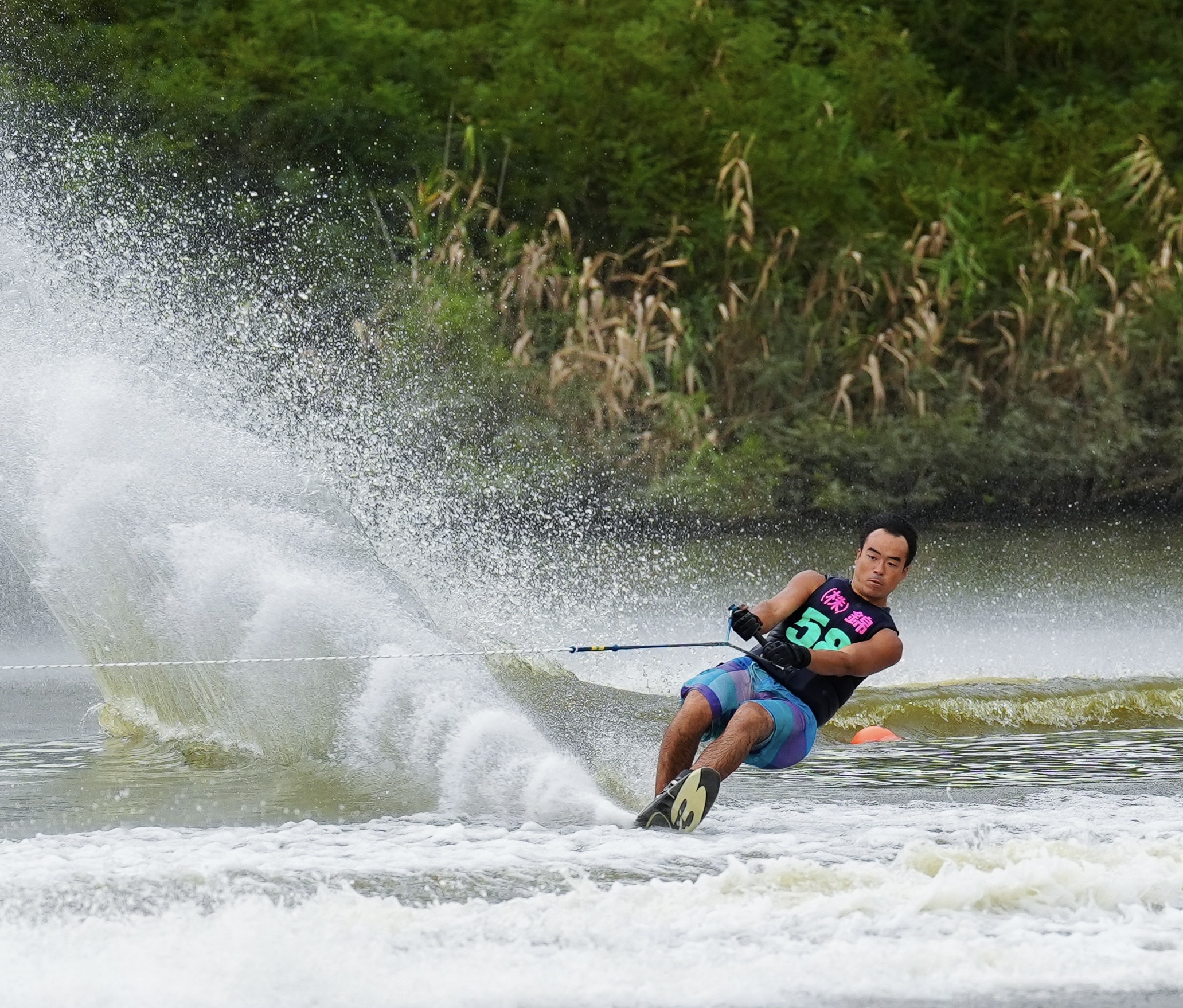 医学科6年生・池田侑生さんが、全日本水上スキー選手権で総合優勝しました。